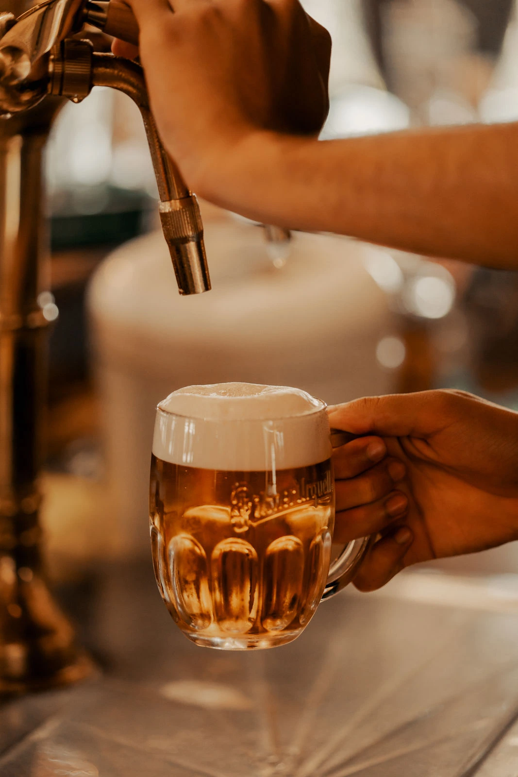 Frisch gezapftes Bier